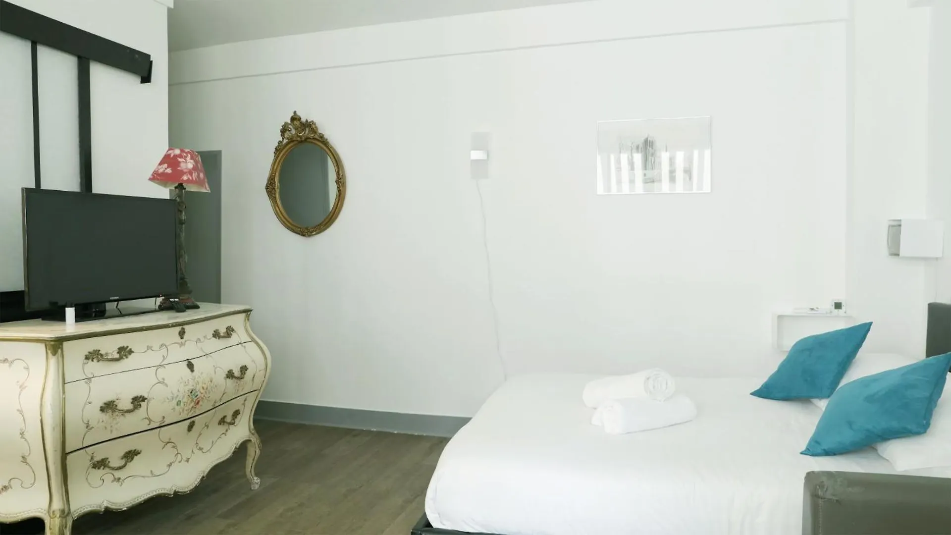 Arc De Triomphe & Trocadero Square - Cityapartmentstay Apartment Paris